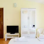 Ana Апартаменты Подстрана