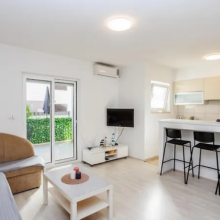 Apartman Ana Podstrana